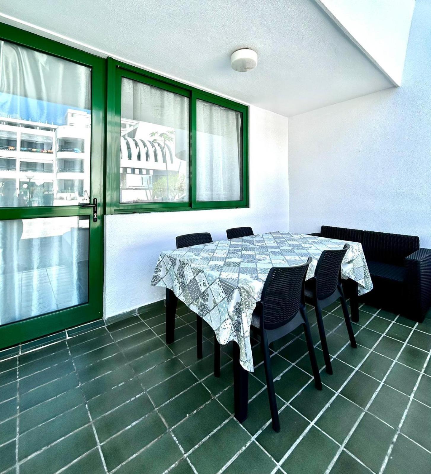 Optimist Playa De Las Americas Apartment Екстериор снимка
